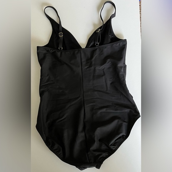 NWT Magicsuit Gianna One Piece in Chain Link in Black Size 14 - Picture 6 of 7